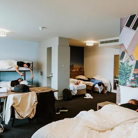 Hotel Teleport