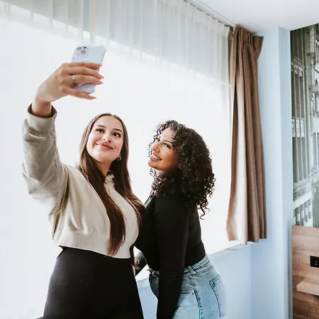 Teleport فندق روتردام