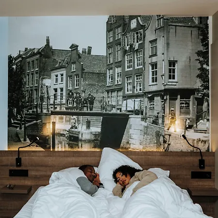 Hotel Teleport
