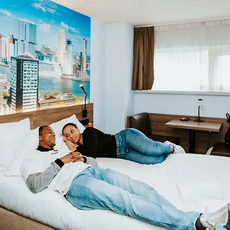 Hotel Teleport 3*