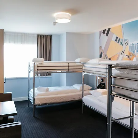 Hotel Teleport