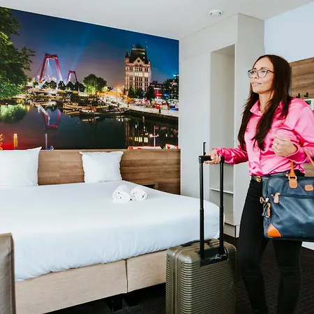 Hotel Teleport